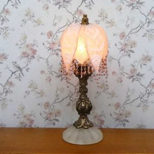 Victoriansk miniature lampe med bronze fod og stofskærm