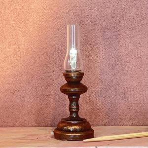LED petroleumslampe i kobber
