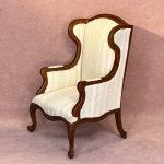Miniature Empire øreklapstol til dukkehus 1:12