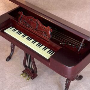Bespaq møbel - piano