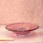 Glasfad i miniature håndlavet i snoet tranebærglas